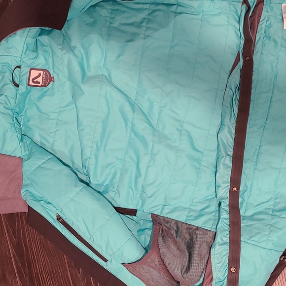 FLYLOW Winter jacket. - Picture 3 of 4